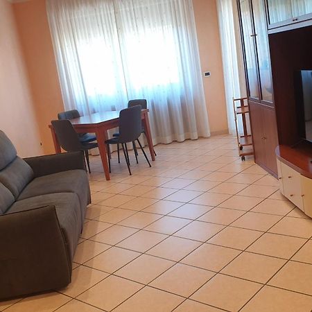 Le Marille Villa Lido di Ostia Exteriör bild
